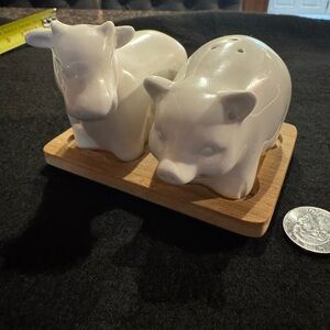 White Cow and Pig Salt and Pepper Shakers